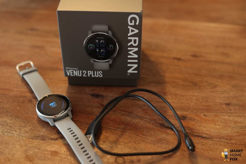 Вы можете увидеть комплект поставки Gamin Venu 2 Plus.